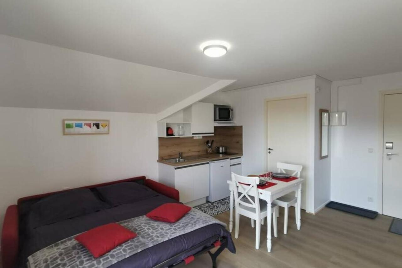 Studio 2 Pers Avec Acces Piscine Et Sauna Les Déserts Exterior foto